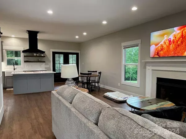 451 & 449 Hwy 16 N None N, Taylorsville, NC 28681