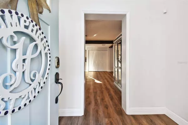 3313 W SEVILLA CIR, Tampa, FL 33629