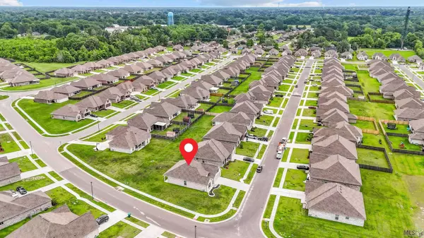 1521 PLAINSKNOLL AVE, Zachary, LA 70791