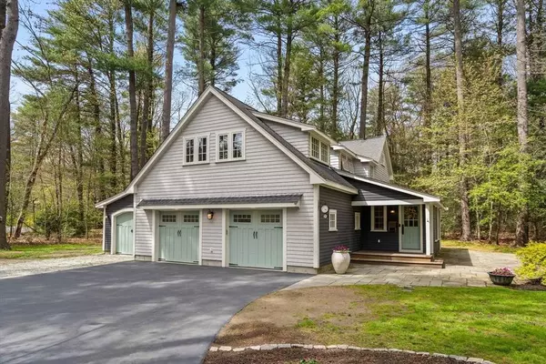 18 Adams Ln, Wayland, MA 01778