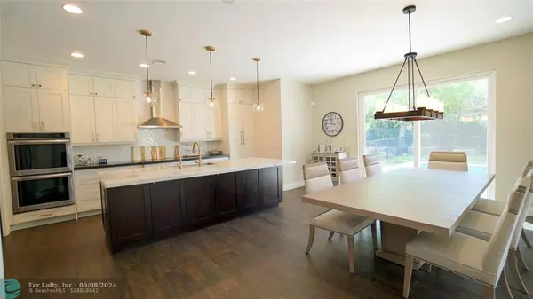 7050 NW 75th St, Parkland, FL 33067