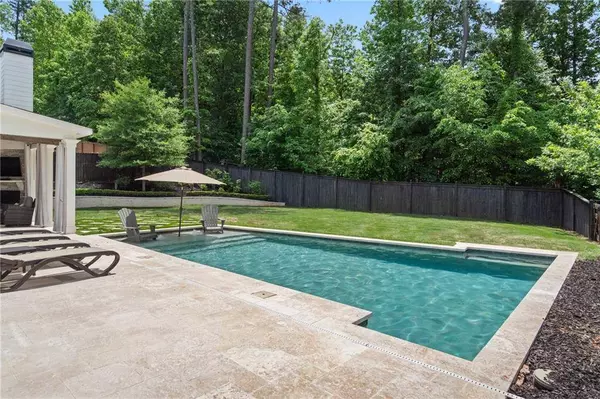 1650 Fox Hill LN, Cumming, GA 30040