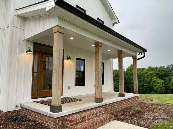 451 & 449 Hwy 16 N None N, Taylorsville, NC 28681