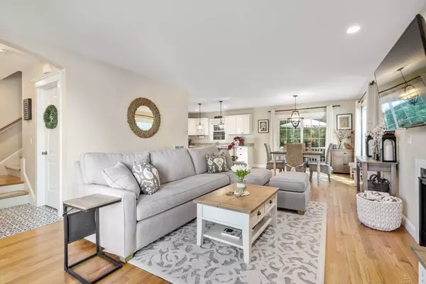 101 Turtle Brook Rd #20-2, Canton, MA 02021