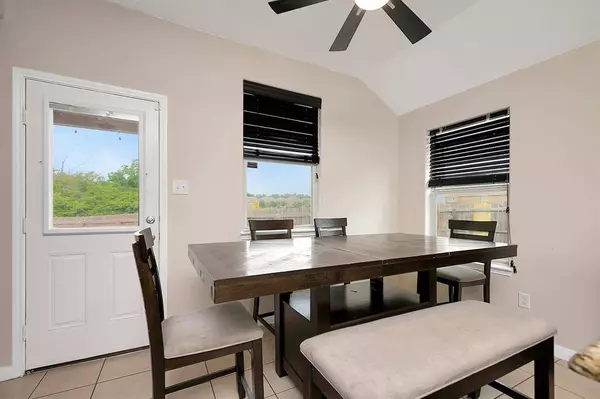 437 Water Oak, Denton, TX 76209