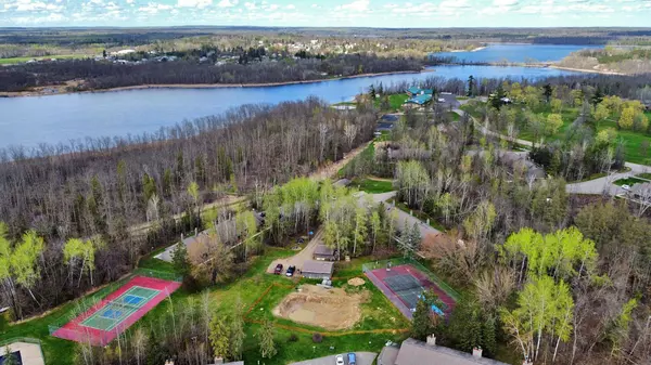 346 Quadna Mountain Rd, Hill City, MN 55748