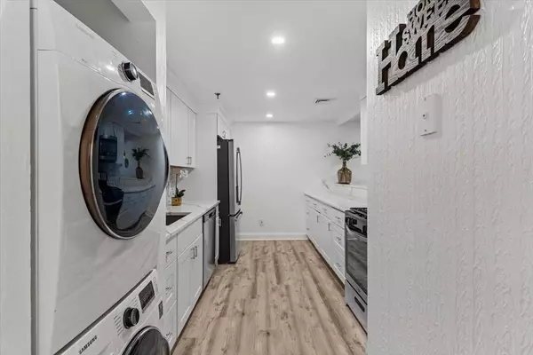 70 W Meadow Rd #22, Haverhill, MA 01832