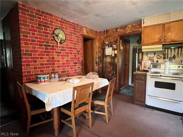 68605 Woods RD, Bridgeport, OH 43912