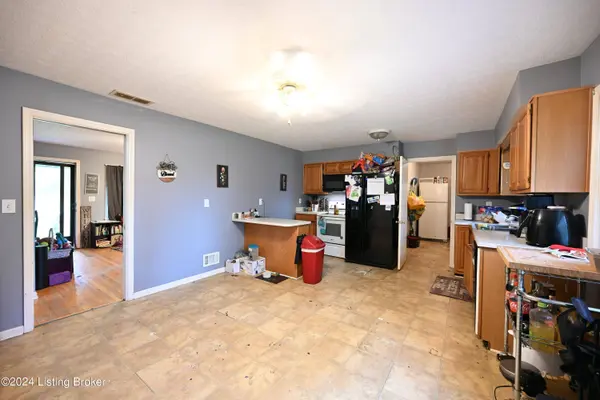 6514 Crossbrook Dr, Pewee Valley, KY 40056