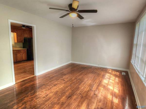 2108 Barrywood Road NW, Huntsville, AL 35810