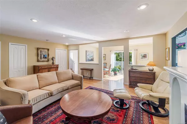 1710 Lackehaven Dr, Gabriola Island, BC V0R 1X6