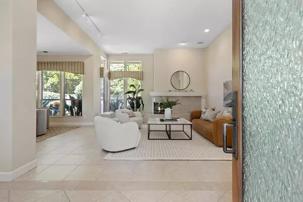 7766 Oak Bay CIR, Sacramento, CA 95831