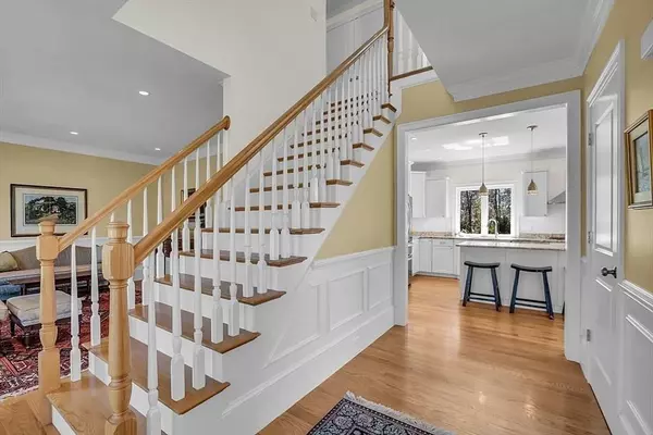 4 Furnari Farm Ln, Andover, MA 01810