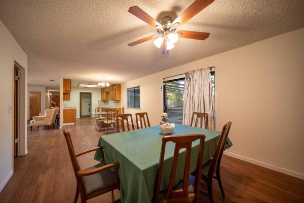 524 4th Street, Orange Cove, CA 93646