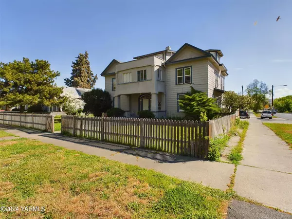 201 Naches Ave N, Yakima, WA 98901