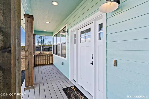 5226 W Jaxton CIR, Wasilla, AK 99623