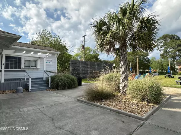 518 Water Street, Oriental, NC 28571