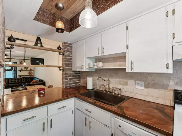 400 GLENNES LN #307, Dunedin, FL 34698