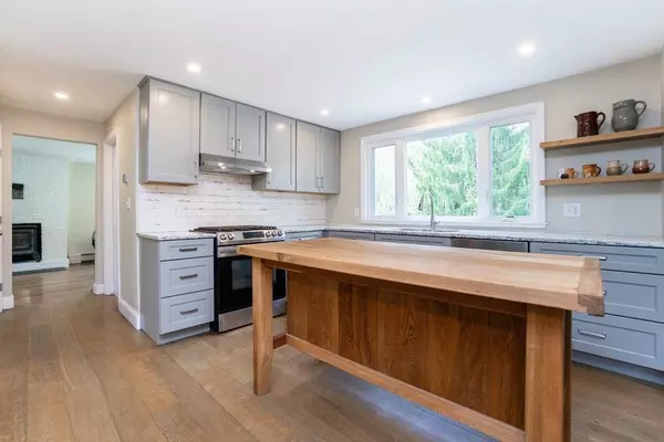 556 Goodrich St, Lunenburg, MA 01462