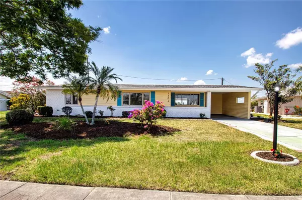 1702 AMHURST CIR, Sun City Center, FL 33573