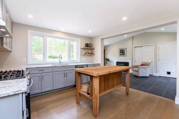 556 Goodrich St, Lunenburg, MA 01462