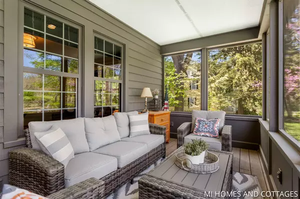 611 Campbell Road, Douglas, MI 49406