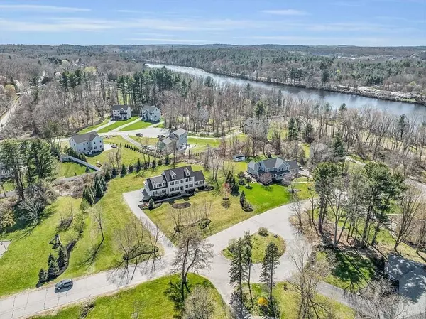 4 Furnari Farm Ln, Andover, MA 01810