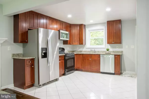 1903 LAGUNA RD, Hyattsville, MD 20783