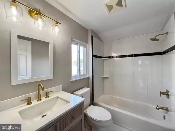 67 ALTAIR DR, Turnersville, NJ 08012