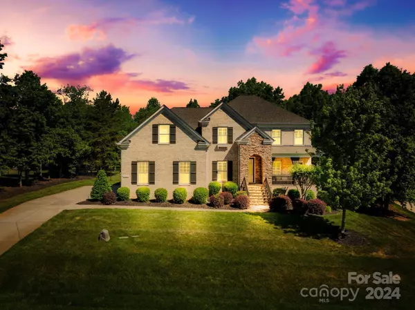 233 Walking Horse TRL, Davidson, NC 28036