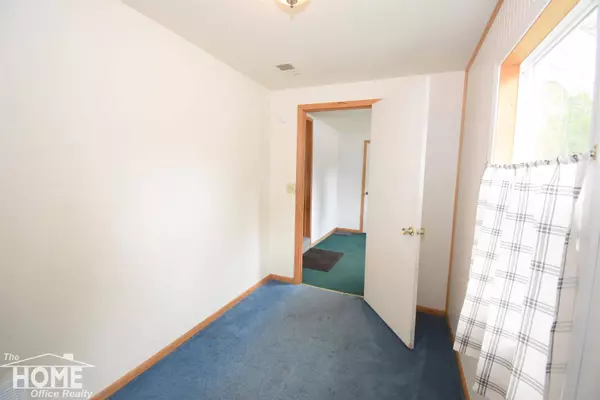 427 E Saginaw Street, Breckenridge, MI 48615