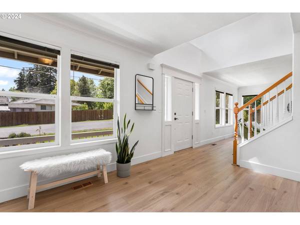 13801 CLEVELAND ST, Oregon City, OR 97045