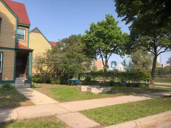 1800 10th AVE S #4, Minneapolis, MN 55404