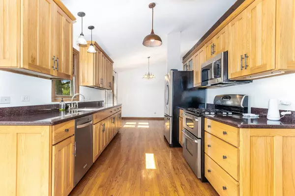 7843 W Carrie CT, Frankfort, IL 60423