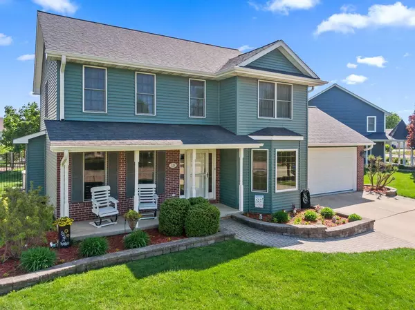 128 Devonshire DR, Dekalb, IL 60115