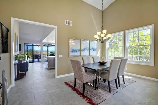 12005 Tretagnier Cir, San Diego, CA 92128