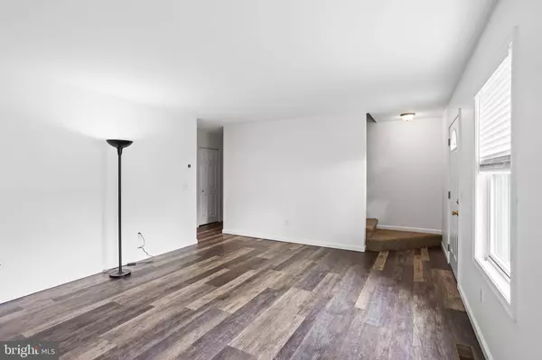 4942 BERKLEY ST, Harrisburg, PA 17109