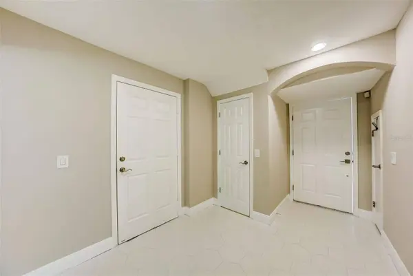 4501 LEGACY PARK DR, Tampa, FL 33611
