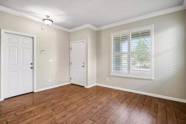 1920 Sevilla DR, Roseville, CA 95747