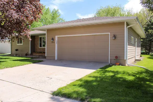 908 Sherman ST, North Mankato, MN 56003