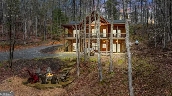 2070 Mountain Tops RD, Blue Ridge, GA 30513