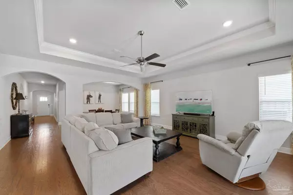 8043 Stream Ridge Rd, Pensacola, FL 32526