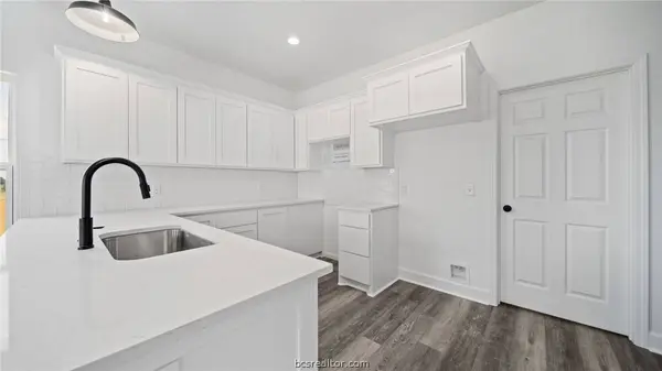 810 Brown ST, Brenham, TX 77833