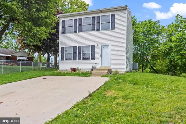 4942 BERKLEY ST, Harrisburg, PA 17109