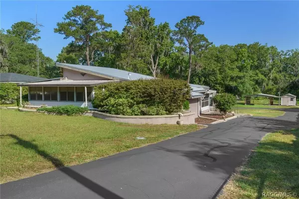 3073 W Cypress DR, Dunnellon, FL 34433