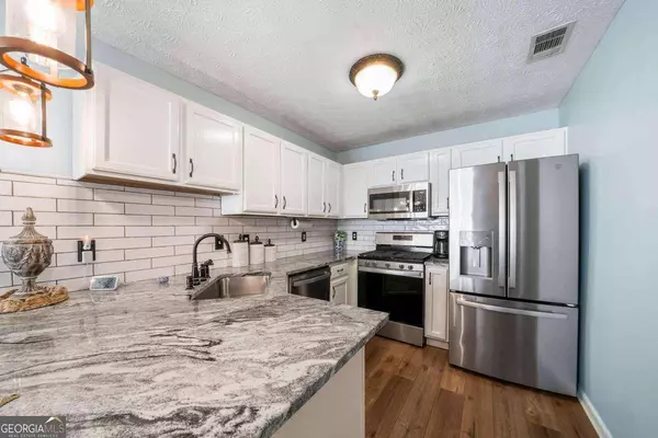 513 Stanford PL, Woodstock, GA 30188