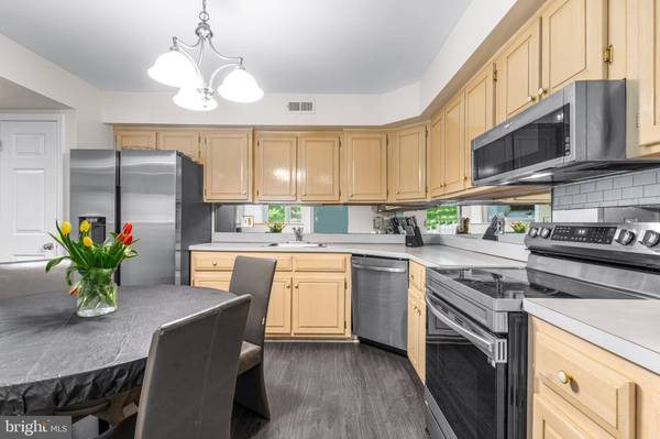 113 LAMPLIGHTER CT, Marlton, NJ 08053