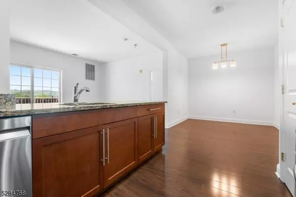 1404 Windsor Park Ct, Englewood City, NJ 07631