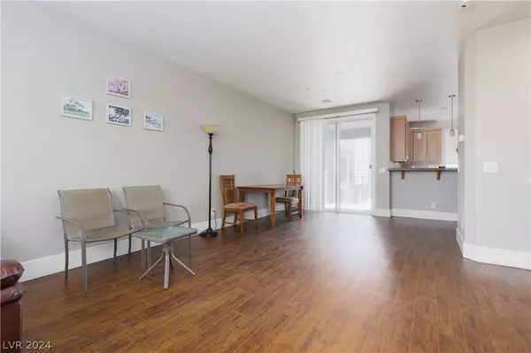 9050 W Tropicana Avenue #1104, Las Vegas, NV 89147