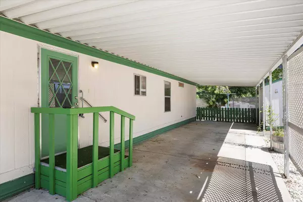 3431 S Pacific Hwy #SPC 48, Medford, OR 97501